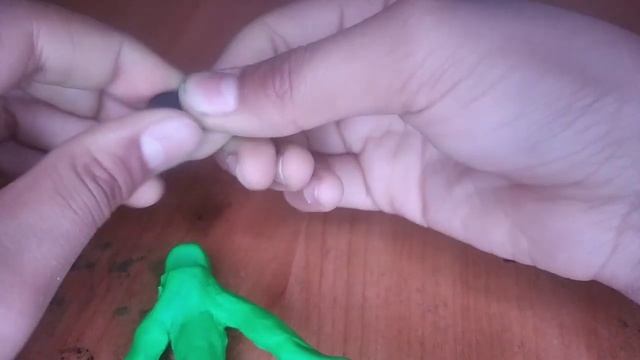 Радужные друзья из пластилина. Зеленый из пластилина смотреть онлайн