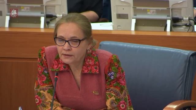 "Обсуждать подобного рода вопросы неприлично" смотреть онлайн