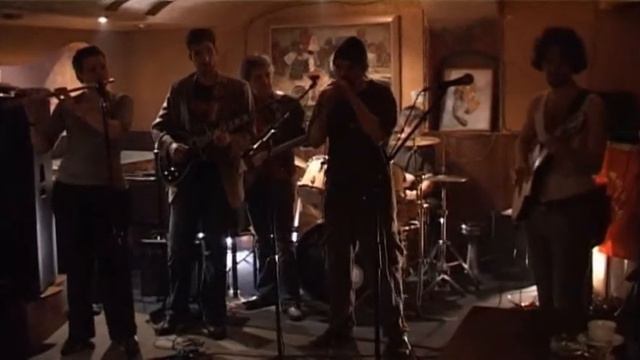 "Улетай" смотреть онлайн