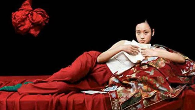 CLAIRE CHERIE смотреть онлайн