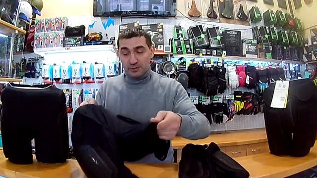 Защитные шорты Dainese Evo, видео обзор веломагазин VeloViva смотреть онлайн