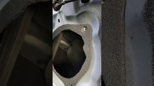 Renault Symbol Hoparlör Değişimi - Renault Symbol Speaker Upgrade смотреть онлайн