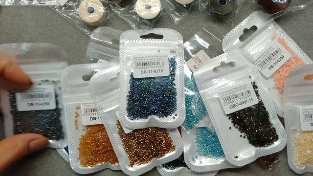 Бисер и нитки для вышивки и бисероплетения. Мелодия бисера. смотреть онлайн