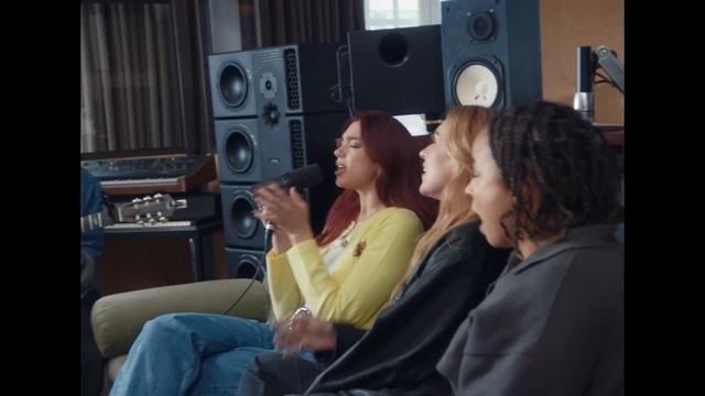 Dua Lipa - Training Season (Acoustic Version)