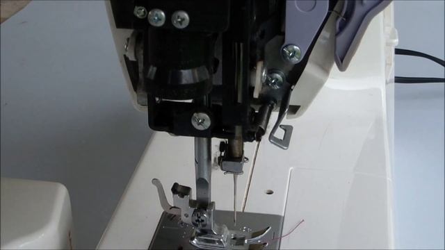 How To Change A Bulb In A Sewing Machine смотреть онлайн