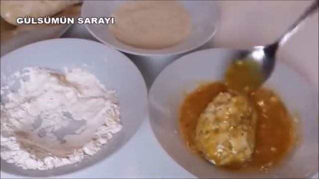 SANIRSIN TAVUK BAGET. NASIL YAPILDIĞINA ŞAŞIRACAKSINIZ PATATESLİ LEZZET BOMBASI ANAYEMEK. BAĞIMLILI смотреть онлайн