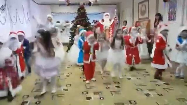 «Этот новый год» Общий танец на Новый год, в детском саду. Подготовительная группа смотреть онлайн