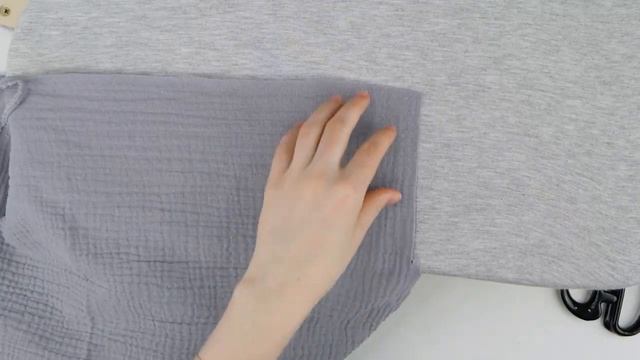 ПЛЕД СВОИМИ РУКАМИ_ С ЧЕГО НАЧАТЬ ШИТЬ_ ВЫБОР ШВЕЙНЫХ ИГЛ смотреть онлайн