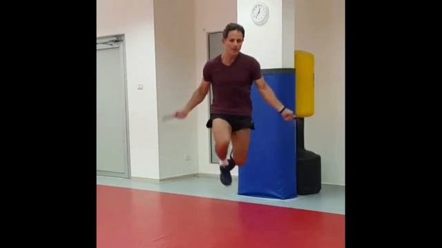 ноги и контратаки.mp4 смотреть онлайн