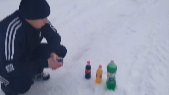 Реакция Кокакола + mentos Fanta + mentos Лимонад + mentos ( У кого реакция сильней) смотреть онлайн