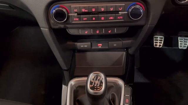 Acorn Kia - Kia Ceed 1.5 T-GDi ISG GT-LINE - DV71AET смотреть онлайн