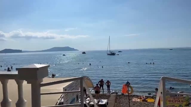 Август, утром в Новом Свете на пляже до 9 утра 4 числа. 2022.