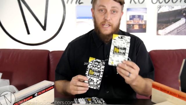 Fingerboarding!! │ The Vault Pro Scooters смотреть онлайн