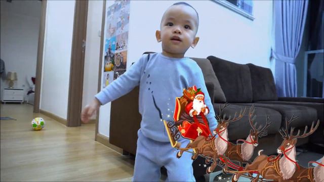 Emil Và Gia Bảo Vui đùa ở Vinhomes Gardenia 8-12-2020 - Nhạc Liên Khúc Giáng Sinh Không Lời 2020