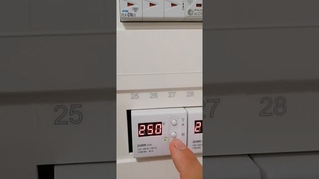 Налаштування реле напруги Zubr D32 32A