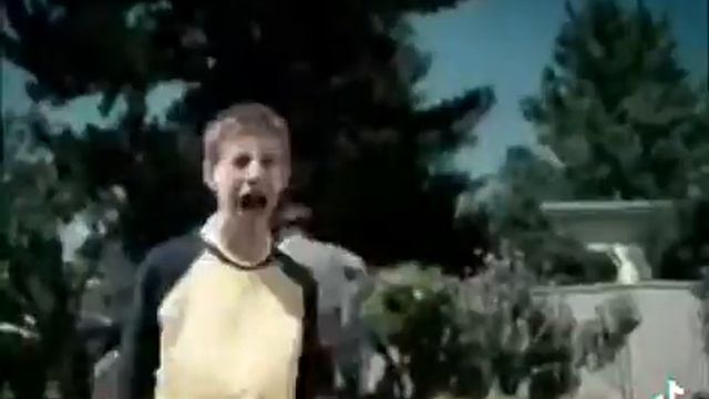 Смешной обезьяна бежать за глупый дети смотреть онлайн