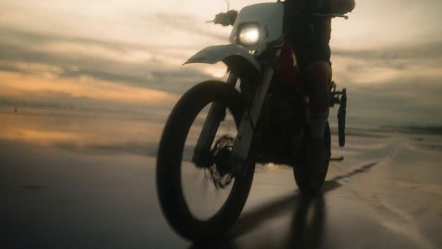 Sony ZV-E1 | Cinematic Powerhouse by Mike Gray смотреть онлайн