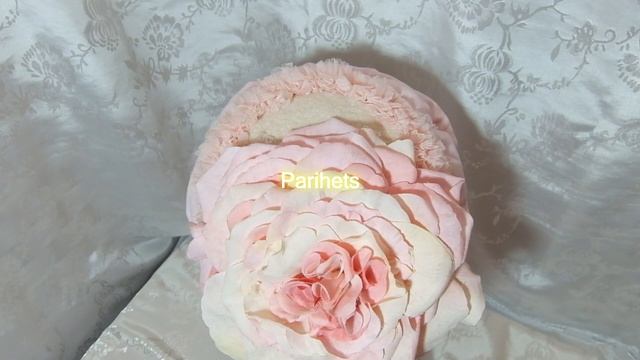 Шляпка утеплённая с розой и бисером, на завязках в виде шарфа, от бренда Parihets. смотреть онлайн