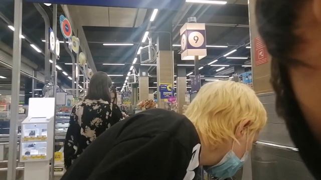 ВЛОГ АЛЕНА Б..... Ть!!!!!!! ТАМ ЯМА...... с тобой опасно кататься смотреть онлайн