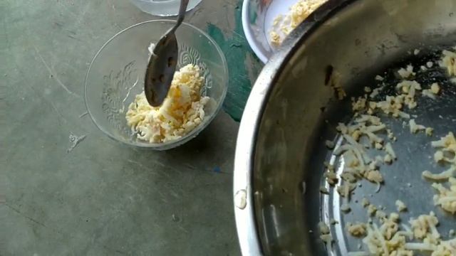 How to provide eggfood and multivitamin to Java and lovebirds and cocktails смотреть онлайн