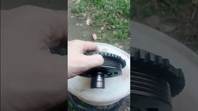 Почему ломает шкив коленвала нива шевроле, что делать?