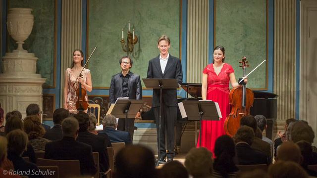 Ian Bostridge & Oberon Trio: Beethoven, "Come Draw We Round A Cheerful Ring", WoO 152/8 смотреть онлайн