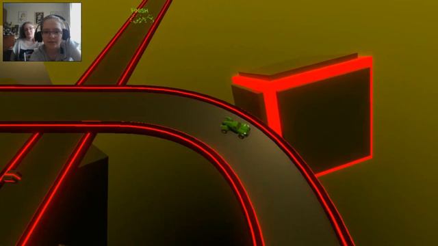 МОЯ СЕСТРА ГОНЯЕТ КАК ПРОФИ смотреть онлайн