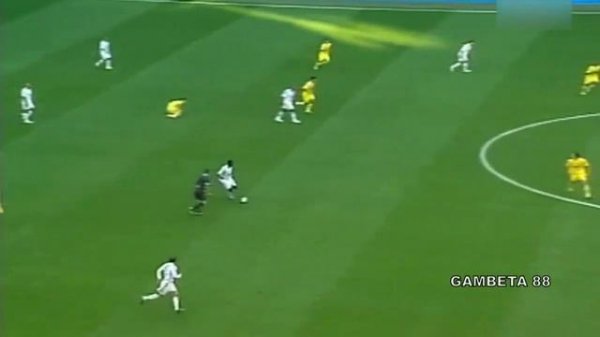 Mahamadou Diarra vs Villarreal (Home) - Debut in R. Madrid - 27/08/2006