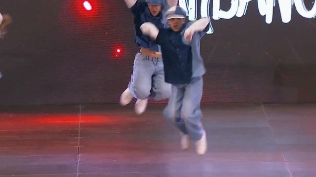 URBANCE 2K23 | GROOVIES смотреть онлайн