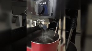 DeLonghi EC230.BK - My first coffee machine - Unboxing - How to clean before use