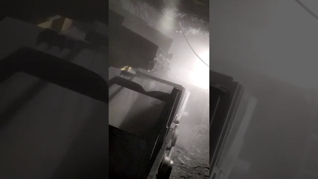 Работа машиниста комплекса ленточного конвейера в скиповом стволе. Как есть. смотреть онлайн