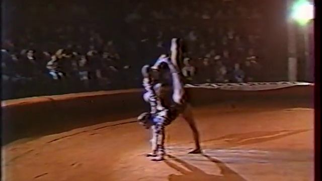 Елена Дрожжина - Зульфия Алимова, акробатическая пара, 1992 год смотреть онлайн