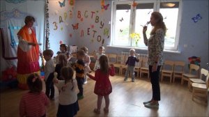 Погремушка - музыкальная игрушка. Танец с погремушками.