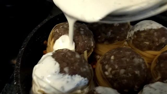 Готовим Дома,Макаронные Гнёзда с фаршем и грибами сметаной соусе!!! смотреть онлайн