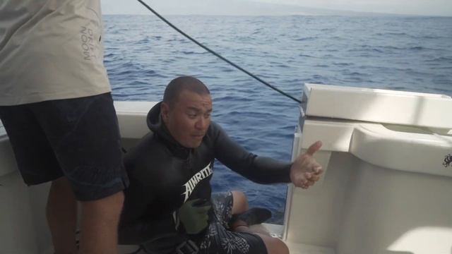 Wild Day Spearfishing For Pacific Blue Marlin off Kona Part 2 смотреть онлайн