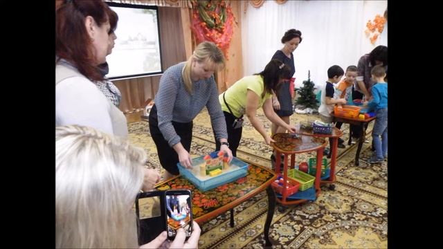 Мастер класс для педагогов "Играем - профессию выбираем" смотреть онлайн