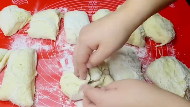 БЕРУ КАРТОШКУ! ПИРОЖКИ ТЕПЕРЬ НЕ ДЕЛАЮ! НАШЛА РЕЦЕПТ ПРОЩЕ И ВКУСНЕЕ! МАЛО КТО ЗНАЕТ ЭТОТ СЕКРЕТ! смотреть онлайн