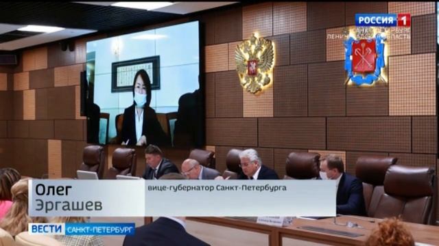 Более сотни малышей, рожденных суррогатными мамами, не могут уехать к своим биологическим родителям смотреть онлайн