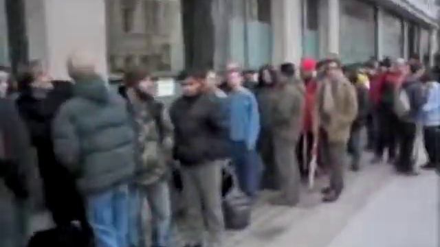 Appline - London Apple Store - opening queue смотреть онлайн