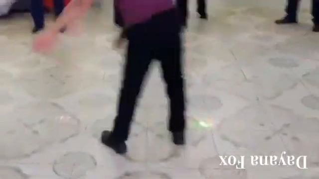 ЭТОТ ТАНЕЦ ВЗОРВАЛ ВЕСЬ ИНТЕРНЕТ! смотреть онлайн