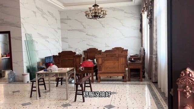 这栋房子200多万感觉很值，在农村就要这种地盘子大的 смотреть онлайн