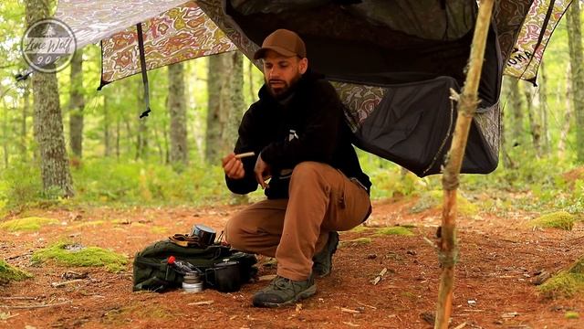 Camping In Rain With Tarp and Hammock смотреть онлайн