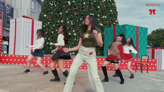 Christmas 🎄l Santa tell me - Ariana Grande By Perfect Fifth 🌟#BonitasDanceStudio смотреть онлайн