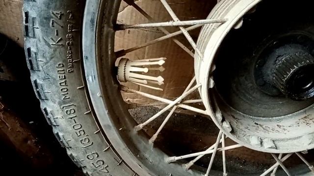 ИЖ - Юпитер 3. Деревенский тюнинг из 90-х. смотреть онлайн