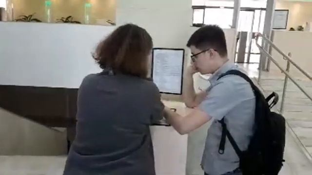 Активисты Бабушкинского района передают в префектуру СВАО коллективное обращение от жителей района смотреть онлайн
