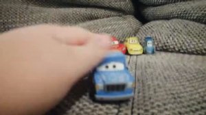 обзор на игрушку Тачки 2 отис