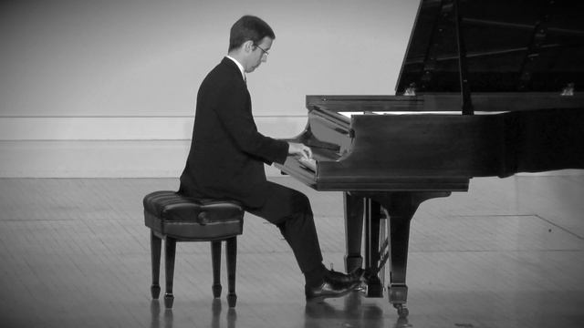 Ludwig van Beethoven: Sonata No. 1 in F Minor, Op. 2, No. 1 смотреть онлайн