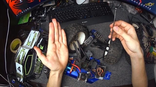 ОБЗОР И СРАВНЕНИЕ KYOSHO DMT! РАДИОУПРАВЛЯЕМАЯ МОДЕЛЬ. RC CAR. смотреть онлайн