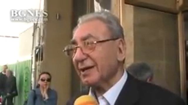 Поклонение пред тленните останки на композитора Тончо Русев