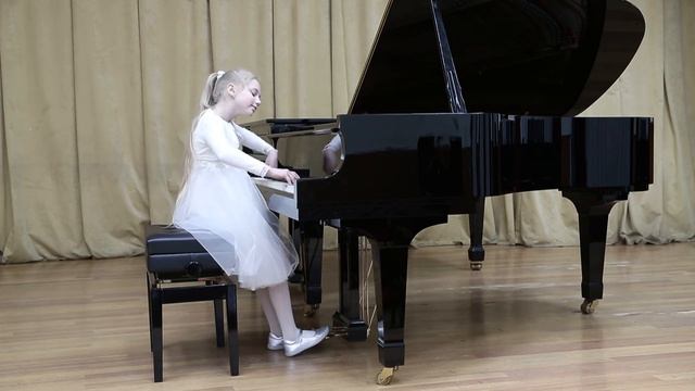 Грибова Елизавета , 9 лет. смотреть онлайн